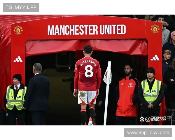 十人热刺0-2不敌曼联，B费里程碑之战助球队斩获四连胜