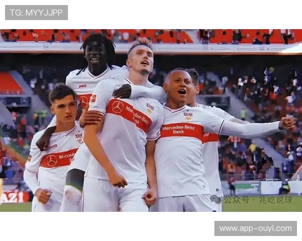 圣保利迎战斯图加特，升班马保级战遭遇欧冠席位冲击者