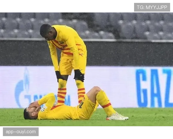 巴萨更衣室内部会议内容泄露,涉及对哈维战术的讨论